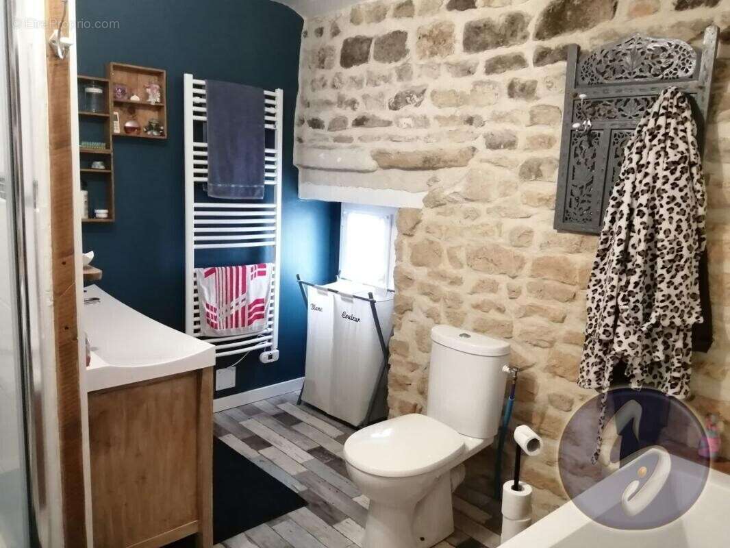 Maison à PAMPROUX