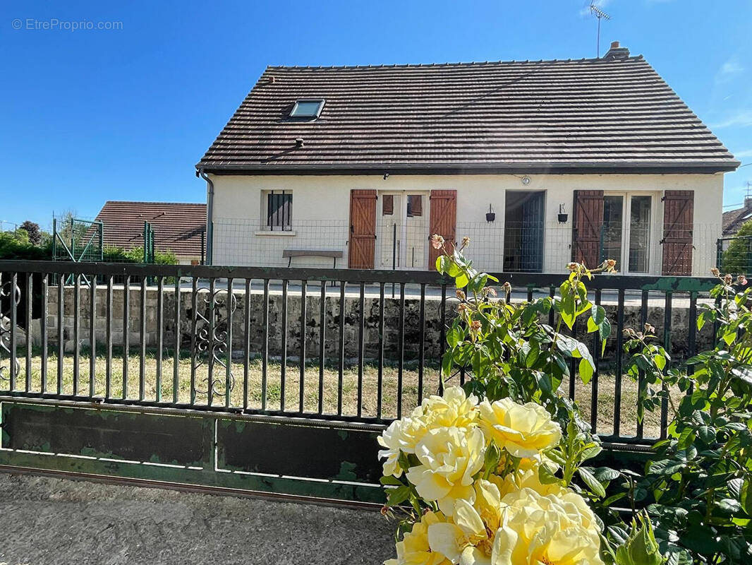 Maison à SAACY-SUR-MARNE