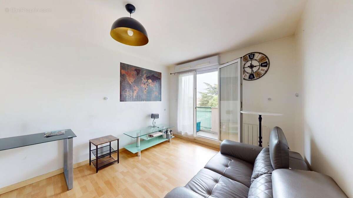 Appartement à PONTAULT-COMBAULT