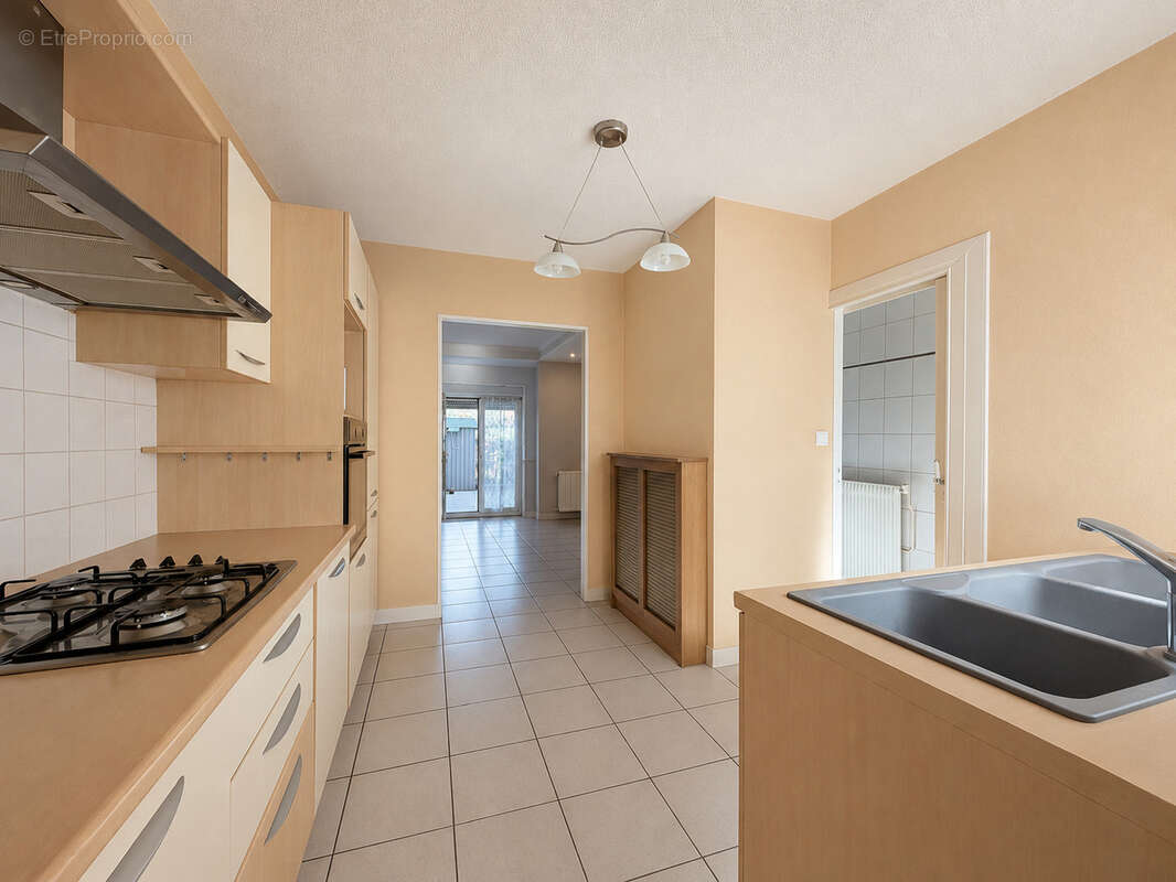 EXCLUSIVITÉ   Appartement triplex avec jardin privatif et sous-sol aménagé - photo 3