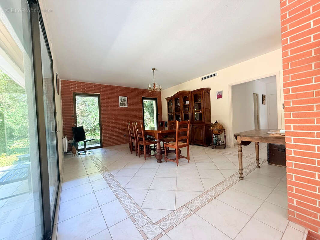 Maison à LABARTHE-SUR-LEZE