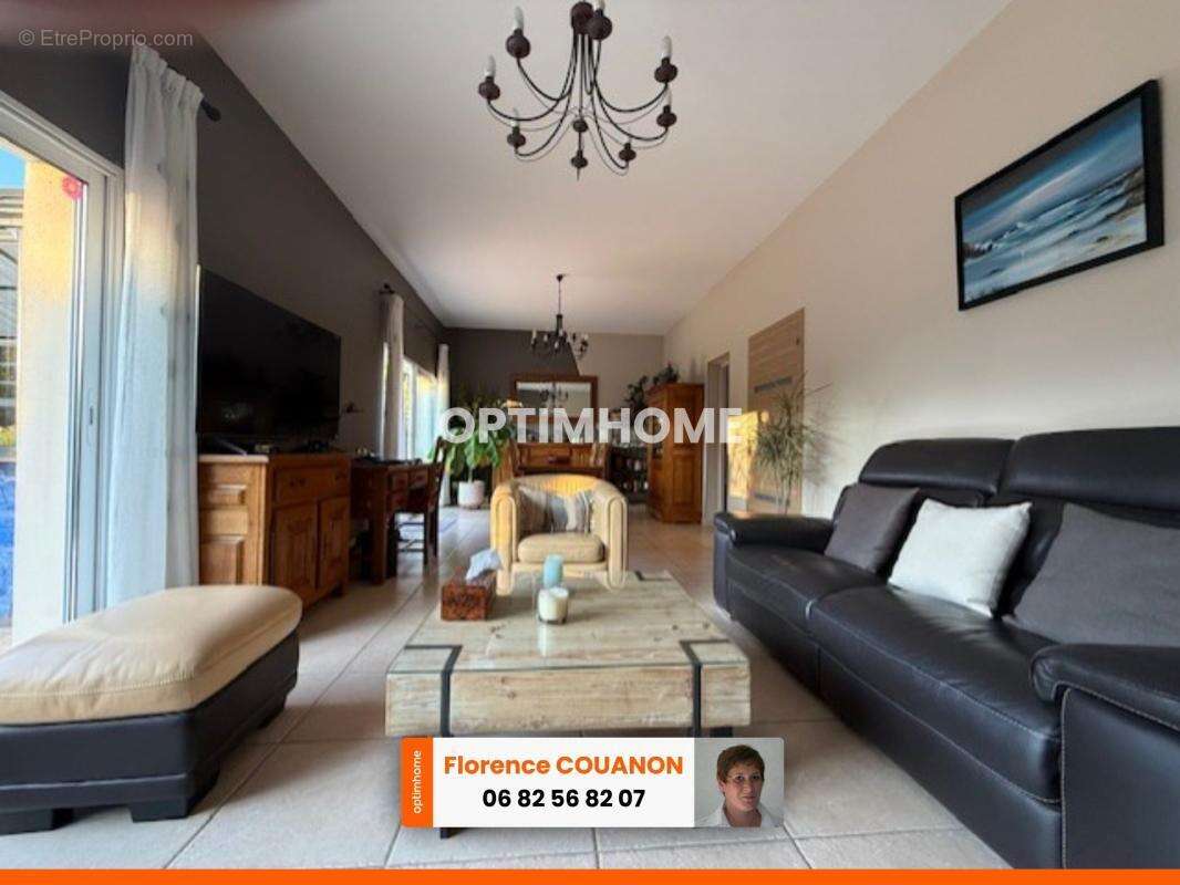 CORBREUSE à 5 km de DOURDAN et 55 km de PARIS. Belle maison familiale de 189 M² habitable 5/7 chambres avec gros potentiel au gr - photo 8