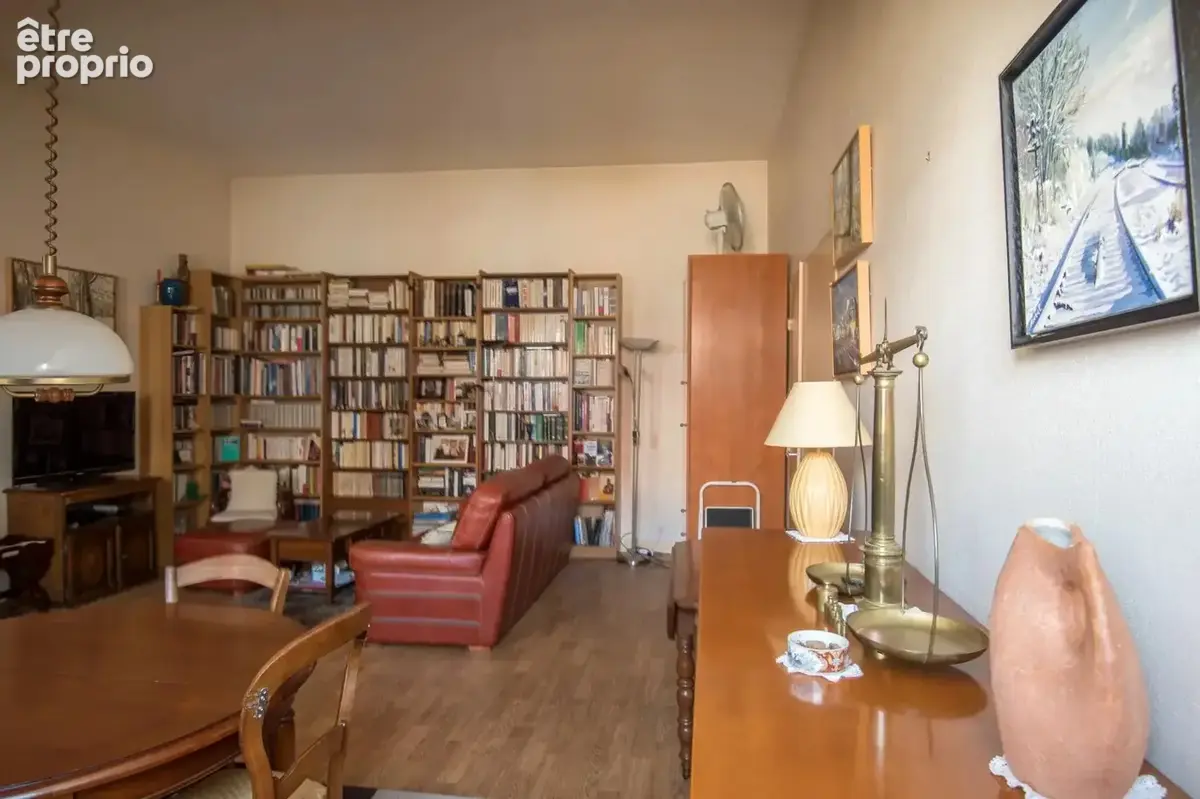 2 pièces dans Bel Immeuble - photo 4