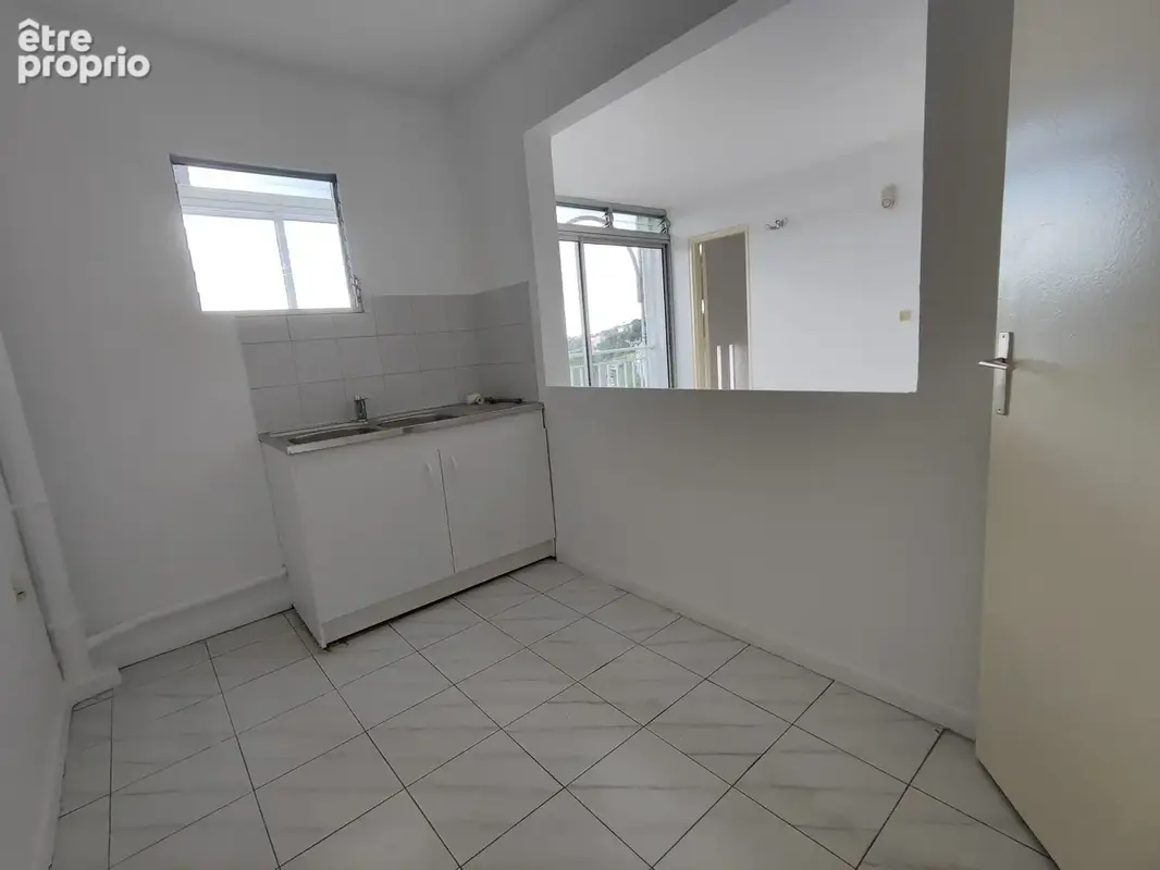 Appartement 2 pièces 50 m² à vendre à Fort-De-France (97200) - photo 7