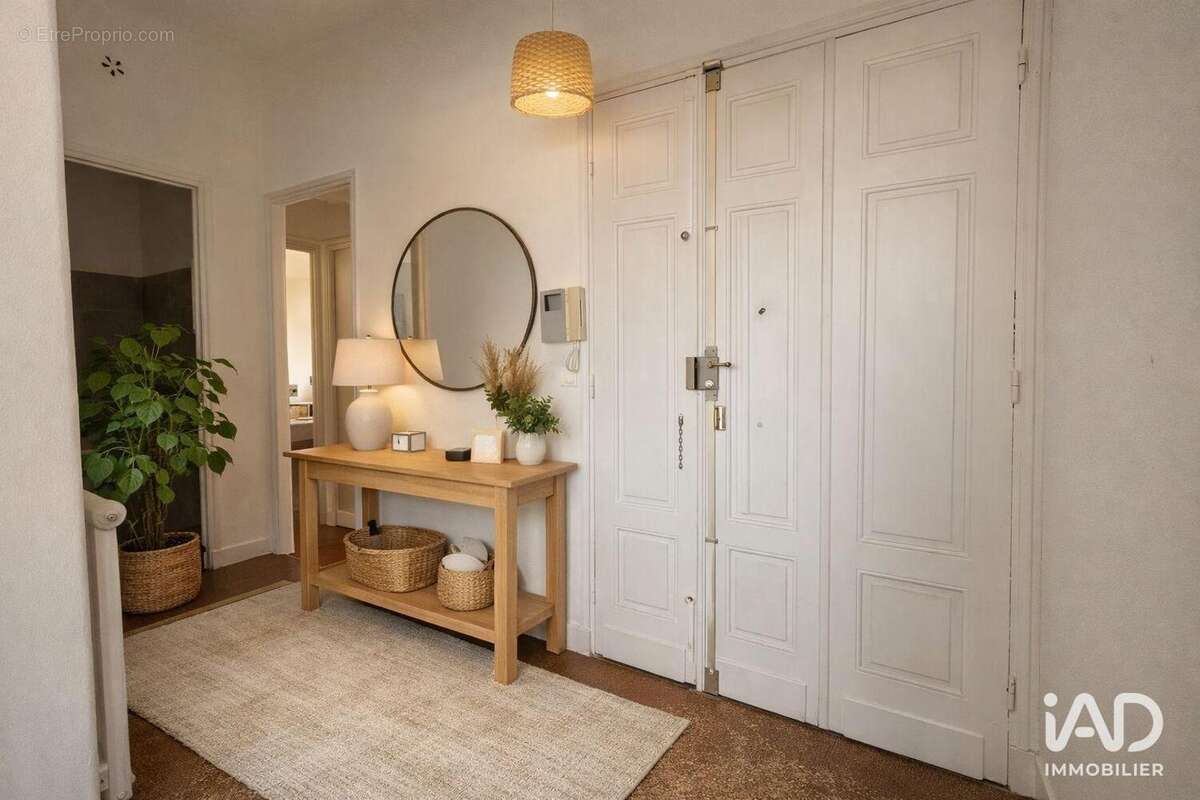 Appartement 63 m² à Toulon  - photo 8
