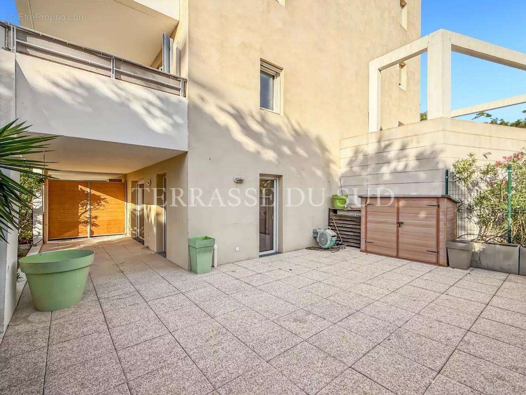 Appartement à MARSEILLE-8E