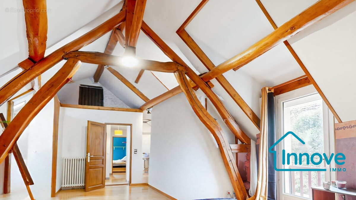 Maison à FONTENAY-MAUVOISIN