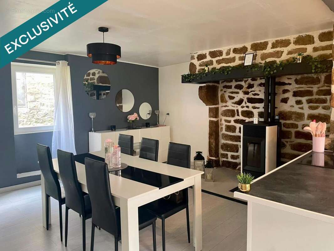 Photo 2 - Maison à LA POUGE