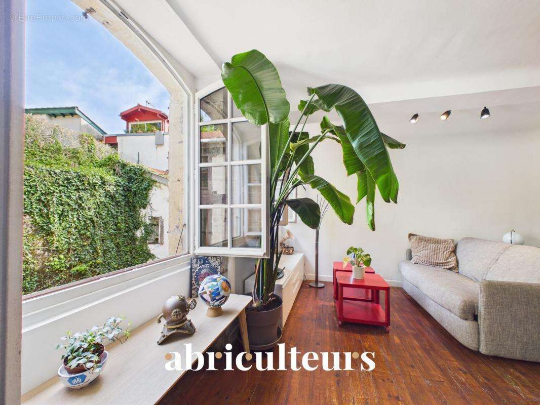 Bel appartement de caractère - 50m2 – en vente au coeur de Saint-Esprit (64100) - photo 2