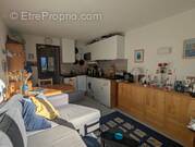 Appartement à MORILLON