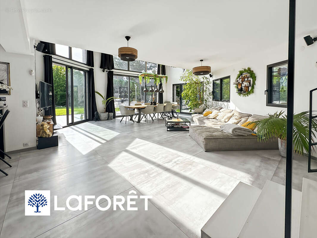 Maison à MORSANG-SUR-ORGE