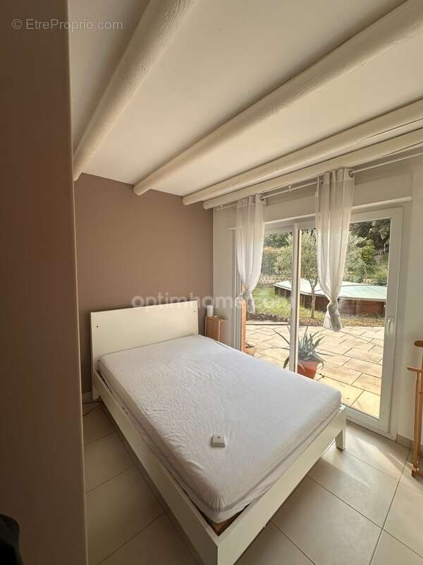 Villecroze – Propriété de charme avec studio indépendant, piscine et fort potentiel - photo 12