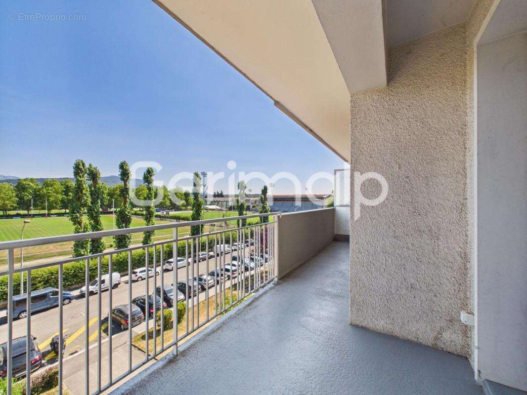 Vente - Appartement - 2 pièces + cuisine - 48 m² - 273 000 € - - photo 5