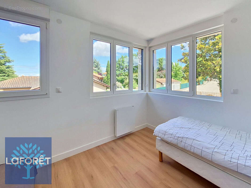 Appartement à CHARLY