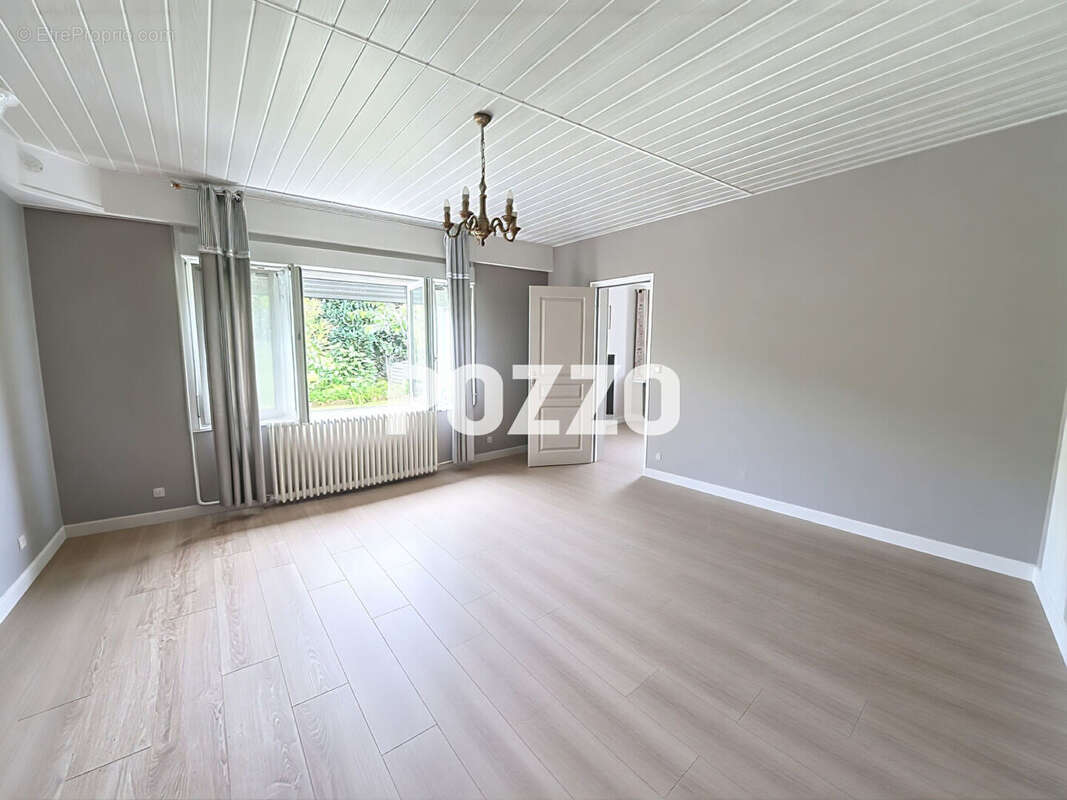 Maison à SAINT-PAIR-SUR-MER