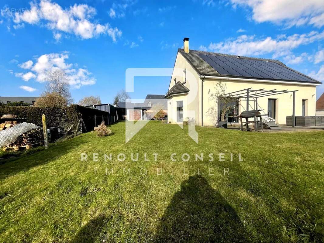 Maison à MESNIL-RAOUL