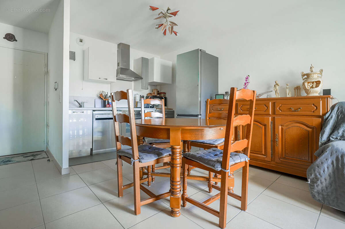 Appartement à SAINT-CHAMAS