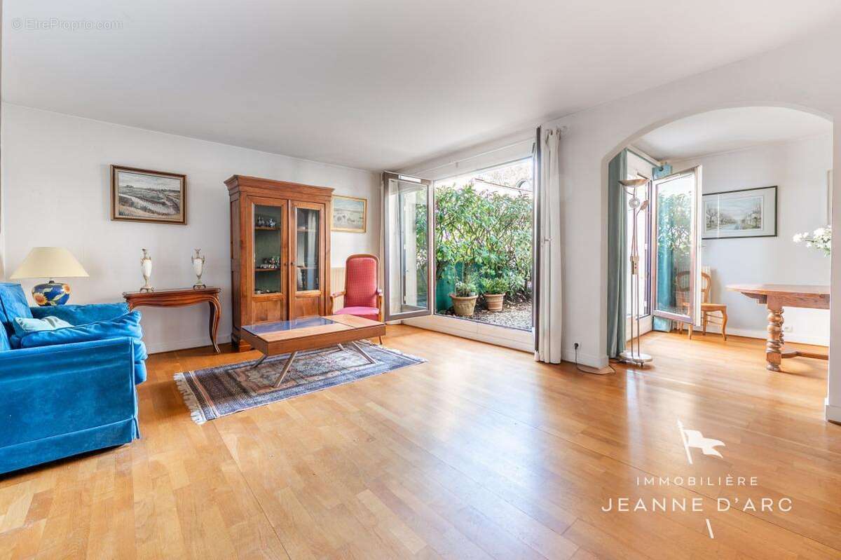 Appartement à VERSAILLES