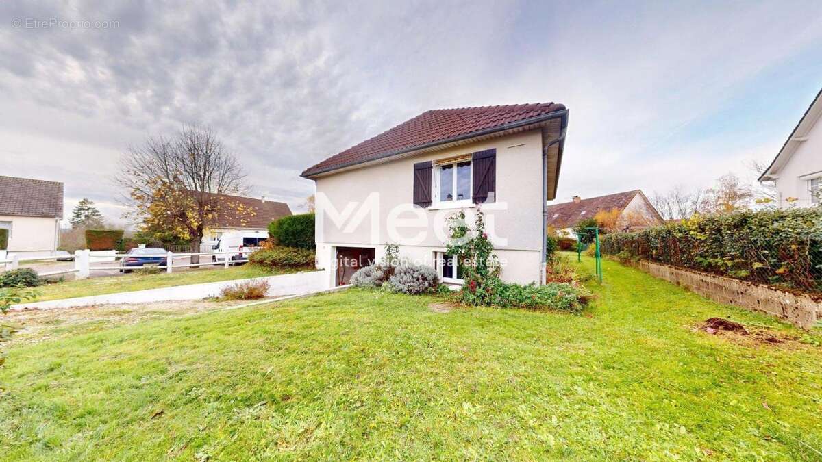 Maison à SAINT-GEORGES-SUR-BAULCHE