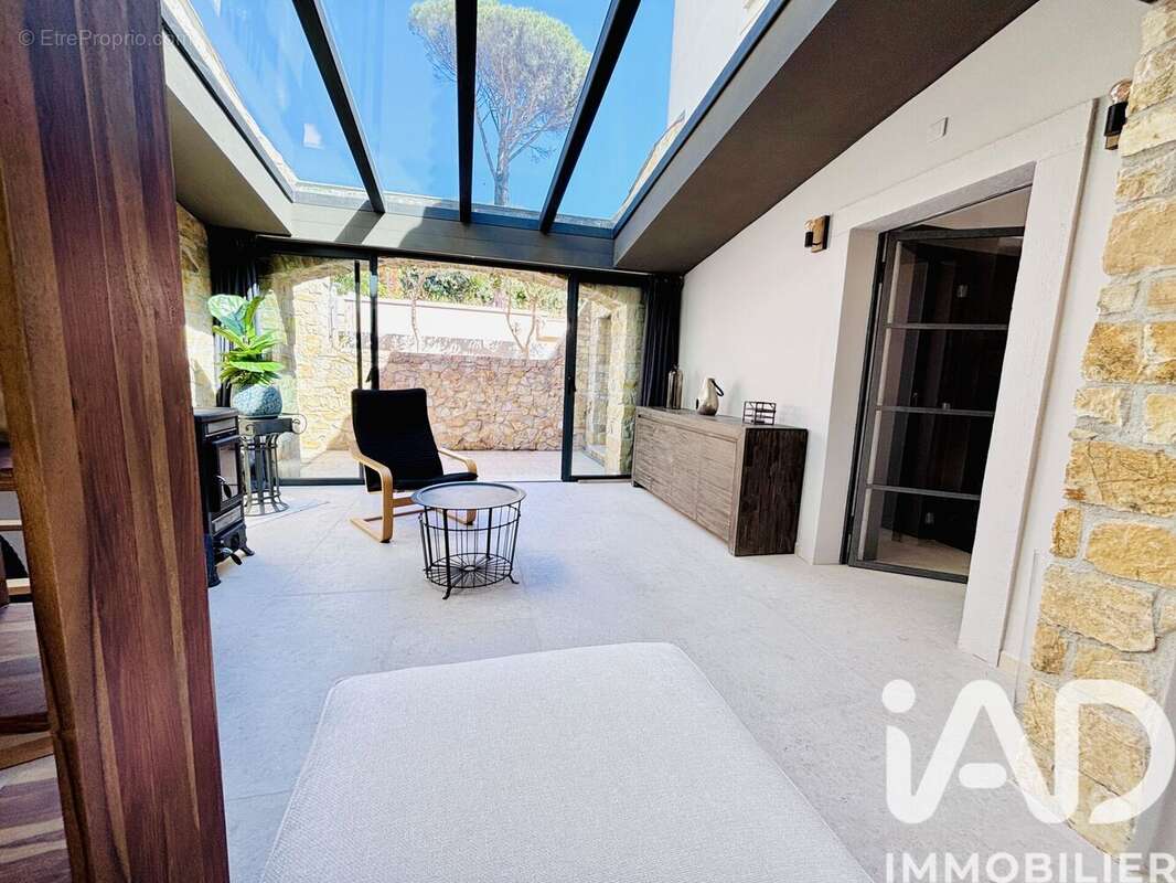 Photo 2 - Maison à GRIMAUD
