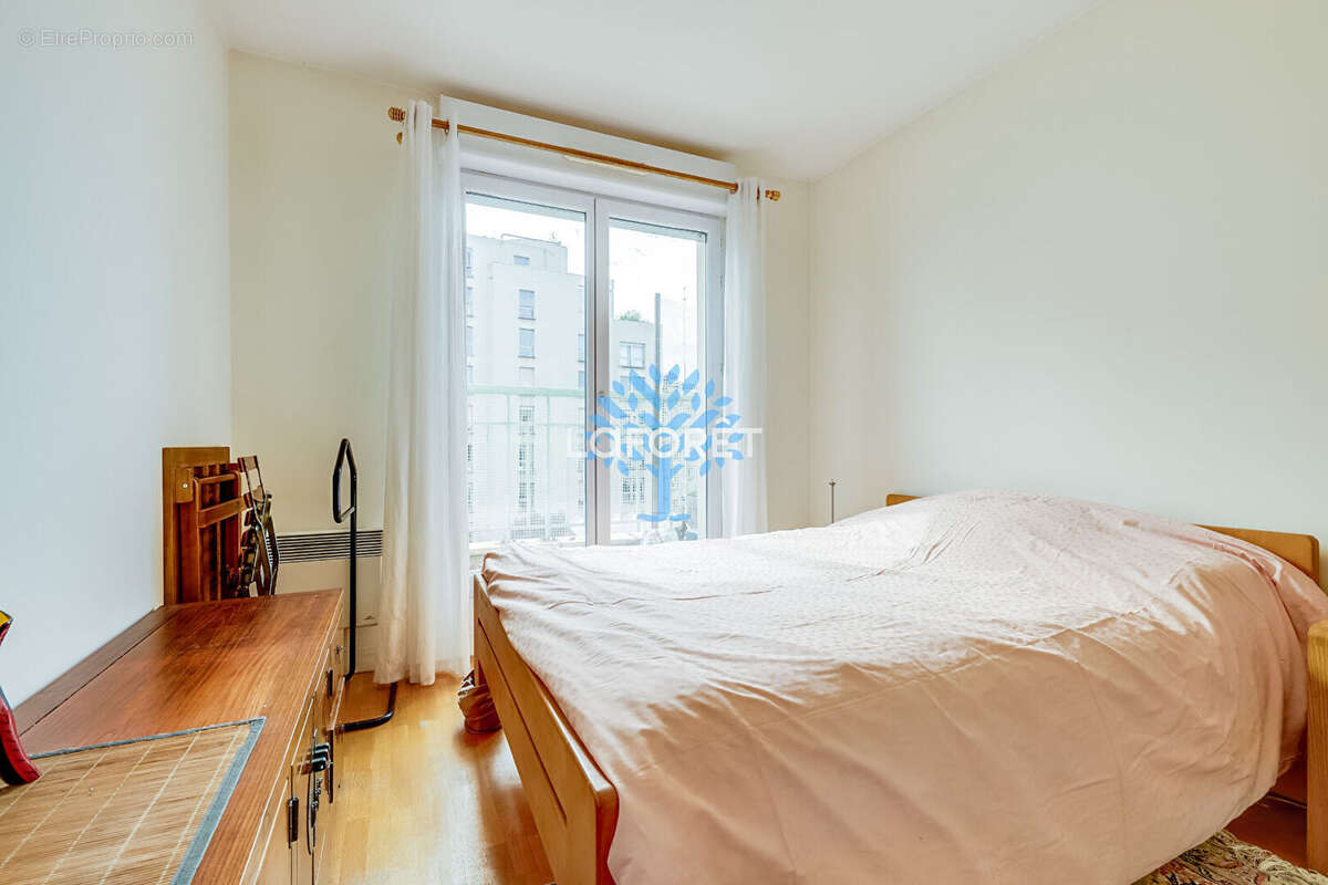 Appartement à PARIS-20E