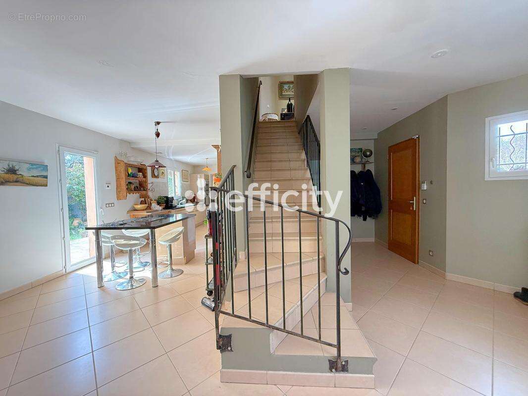 Maison à NANS-LES-PINS