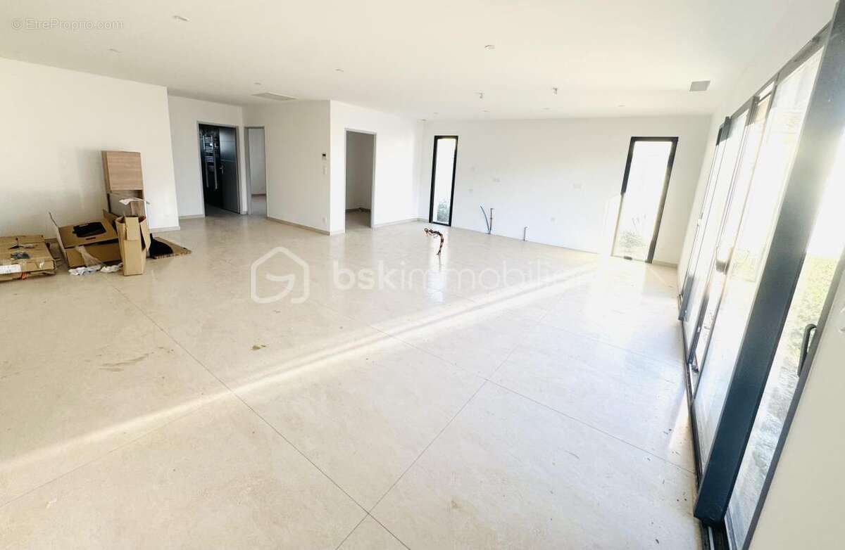 Villa plain pied 130 m² - photo 5