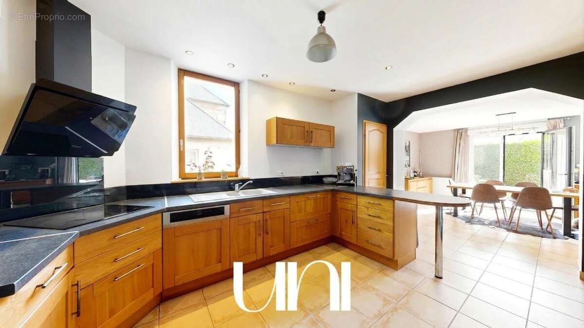 Maison 4 pièces de 123 m2 en pierres - GAVRUS - photo 9