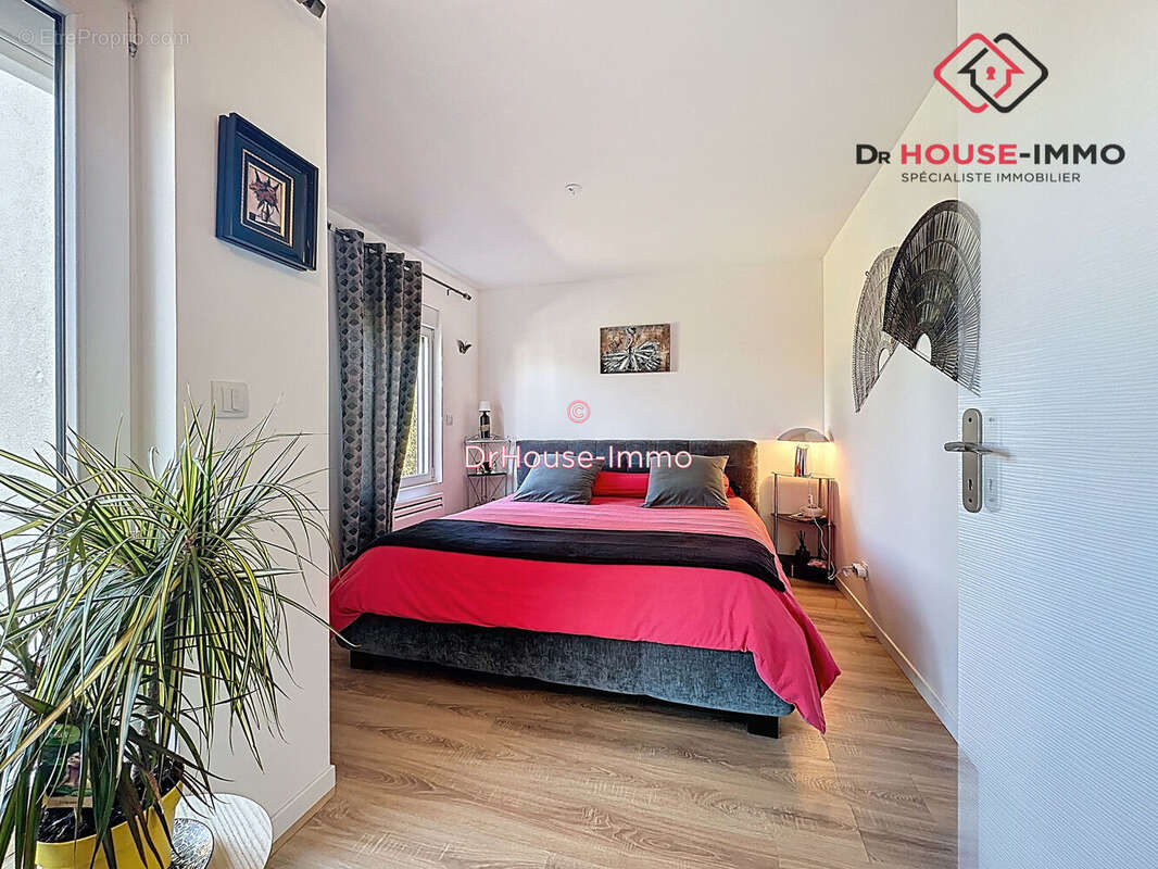 Maison à SAINT-ASTIER