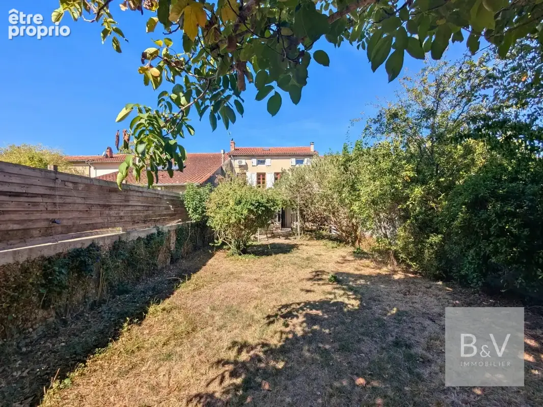 Maison de village de caractère avec jardin - photo 3