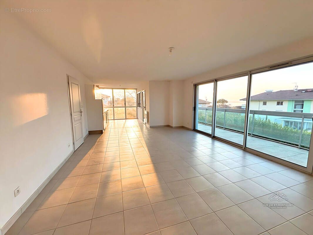 Appartement à MESSERY