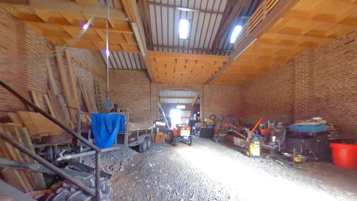 Maison à GOUZEAUCOURT