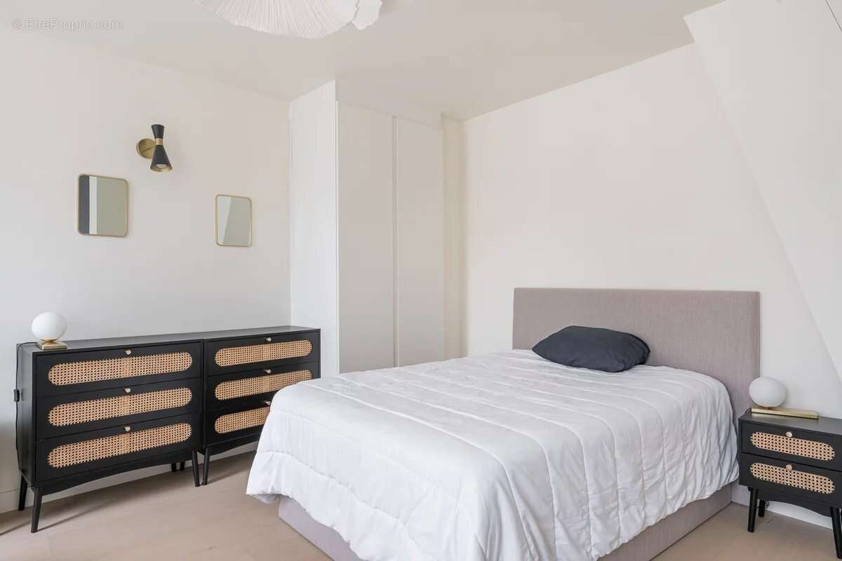 Appartement à PARIS-9E