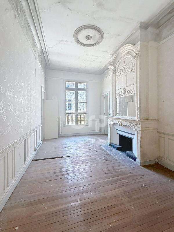Maison à CHAUMONT