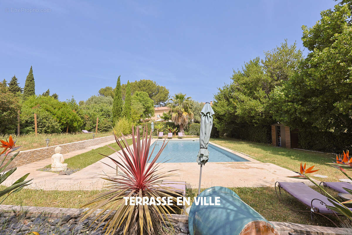 Appartement à EVENOS