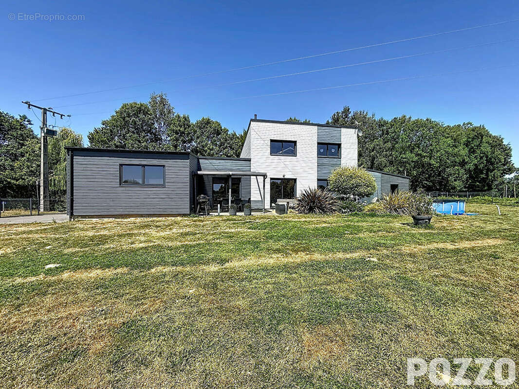 Maison Champcervon 6 pièce(s) 174.45 m2 - photo 3