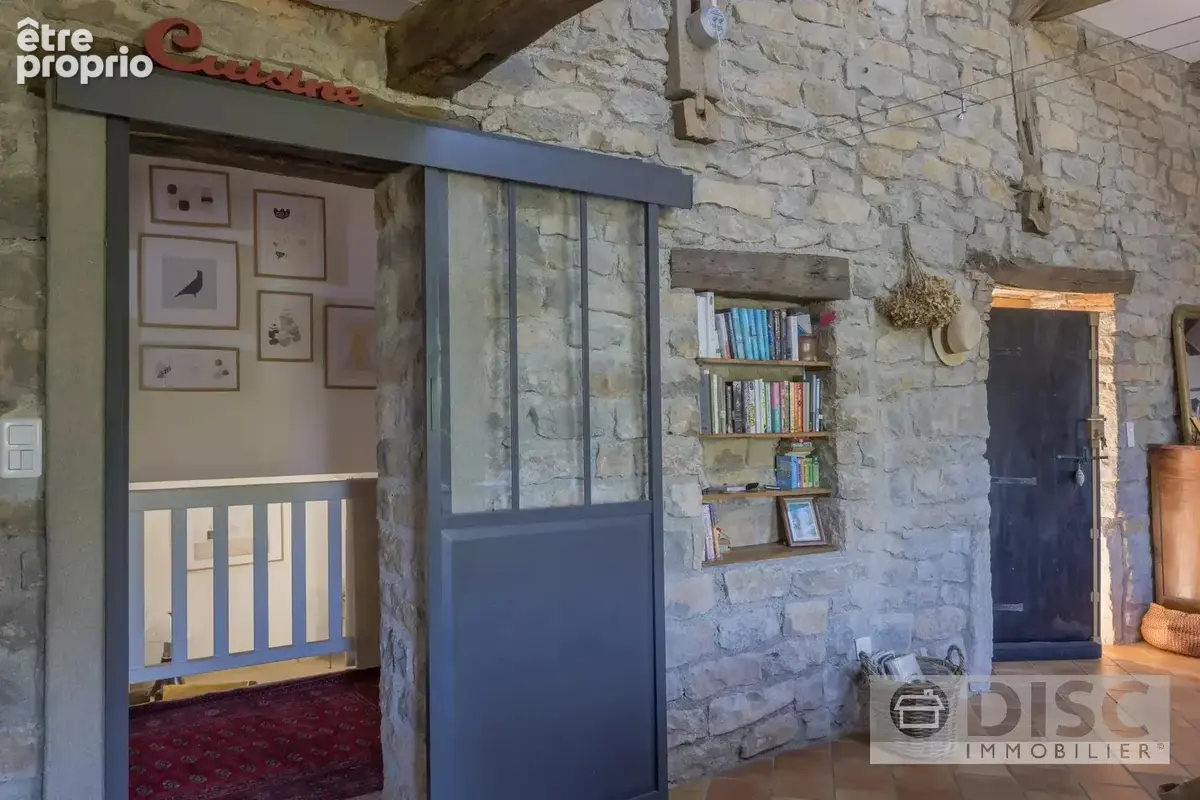 Charmante maison de campagne en pierre rénovée avec piscine et 1,7 ha - photo 8