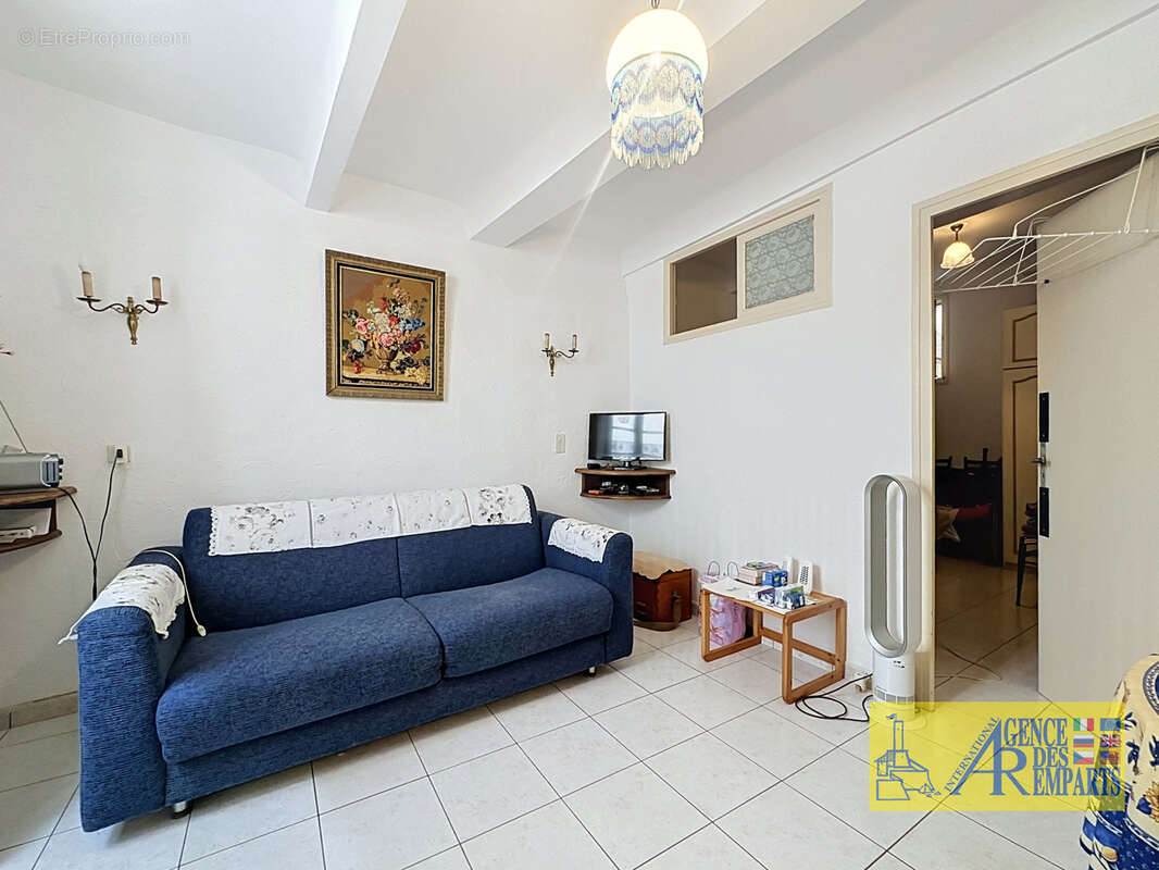 Vieil antibes appartement 2 pièces de 36,22 m2 - photo 9