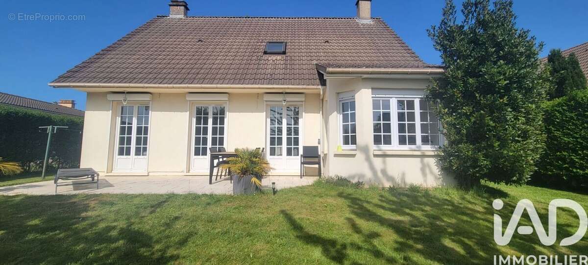 Photo 2 - Maison à LE MESNIL-ESNARD