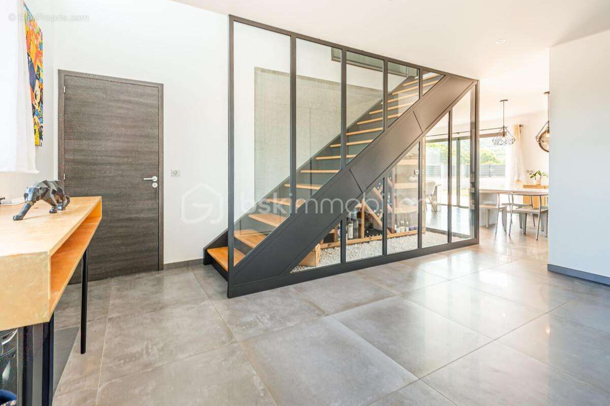 Maison contemporaine avec piscine – DPE A/A - photo 5