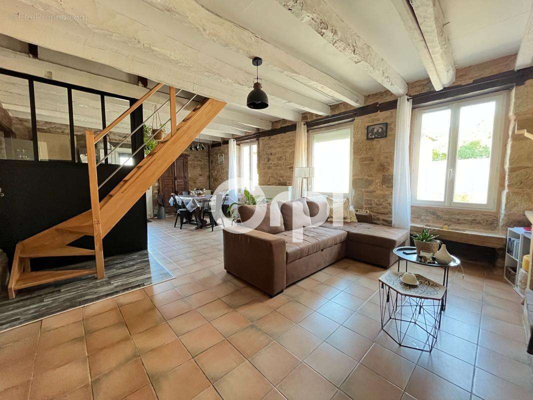Maison à CUBLAC