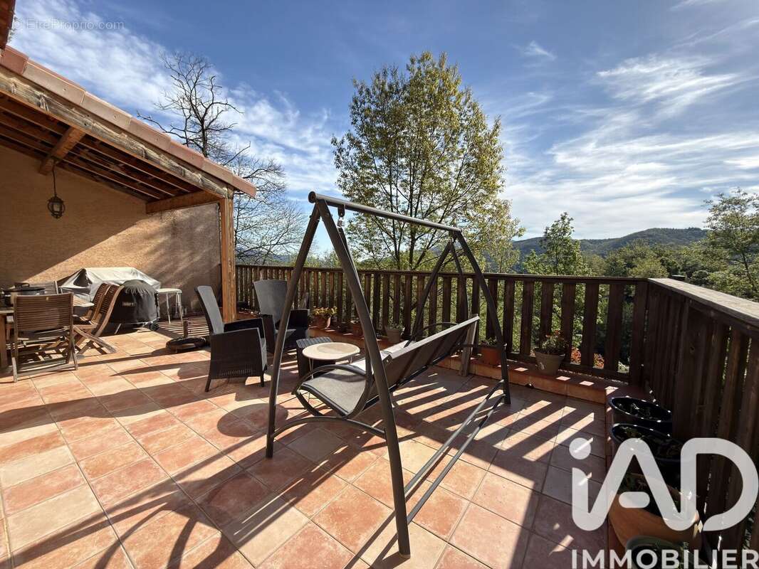 Maison 144 m² à Serralongue  - photo 2