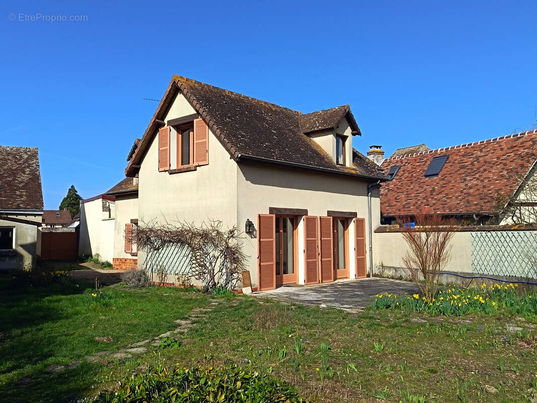 Maison à ABONDANT