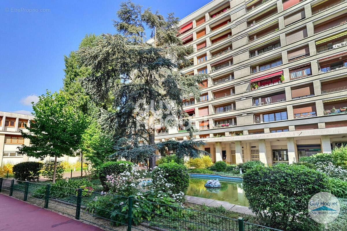 4 pièces + balcon + place de parking privée - photo 10