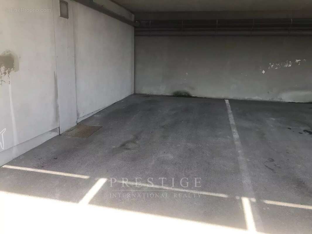 Eze, 2 pieces vue mer avec solarium sur le toit,  cave, parking possible - photo 15