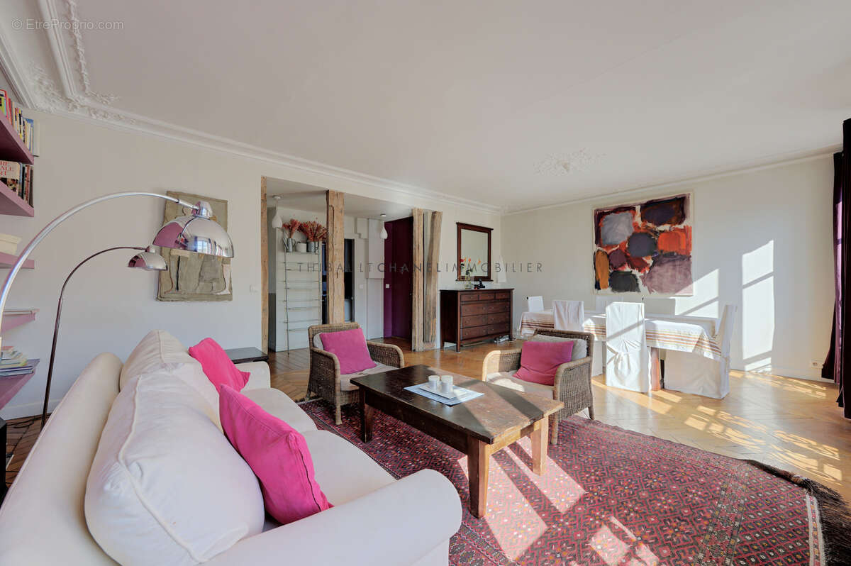 Appartement à PARIS-2E