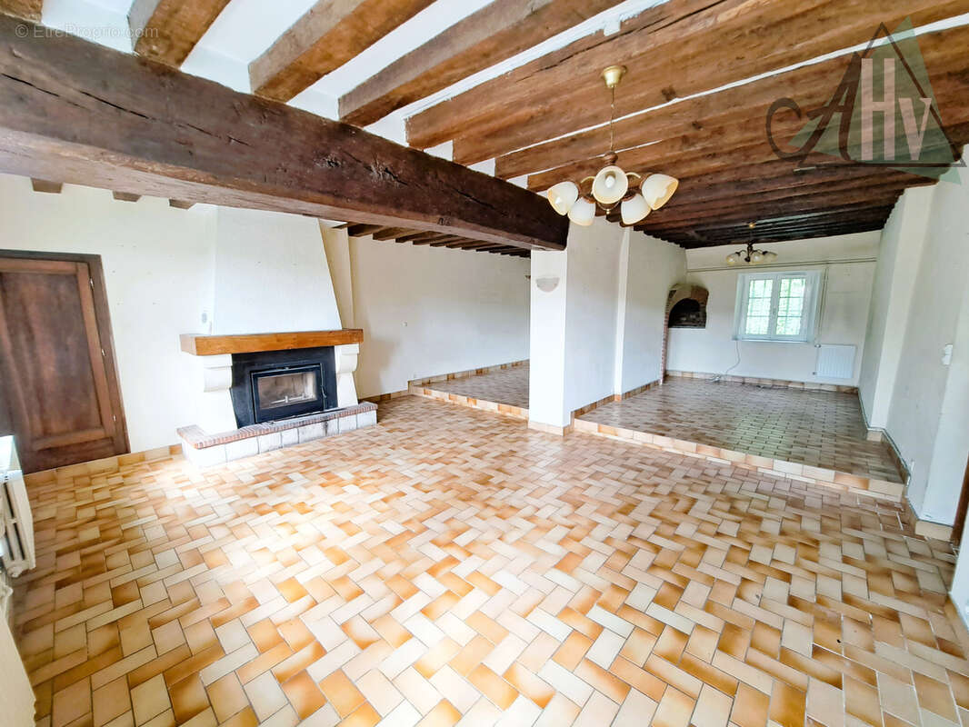 Maison à PARON