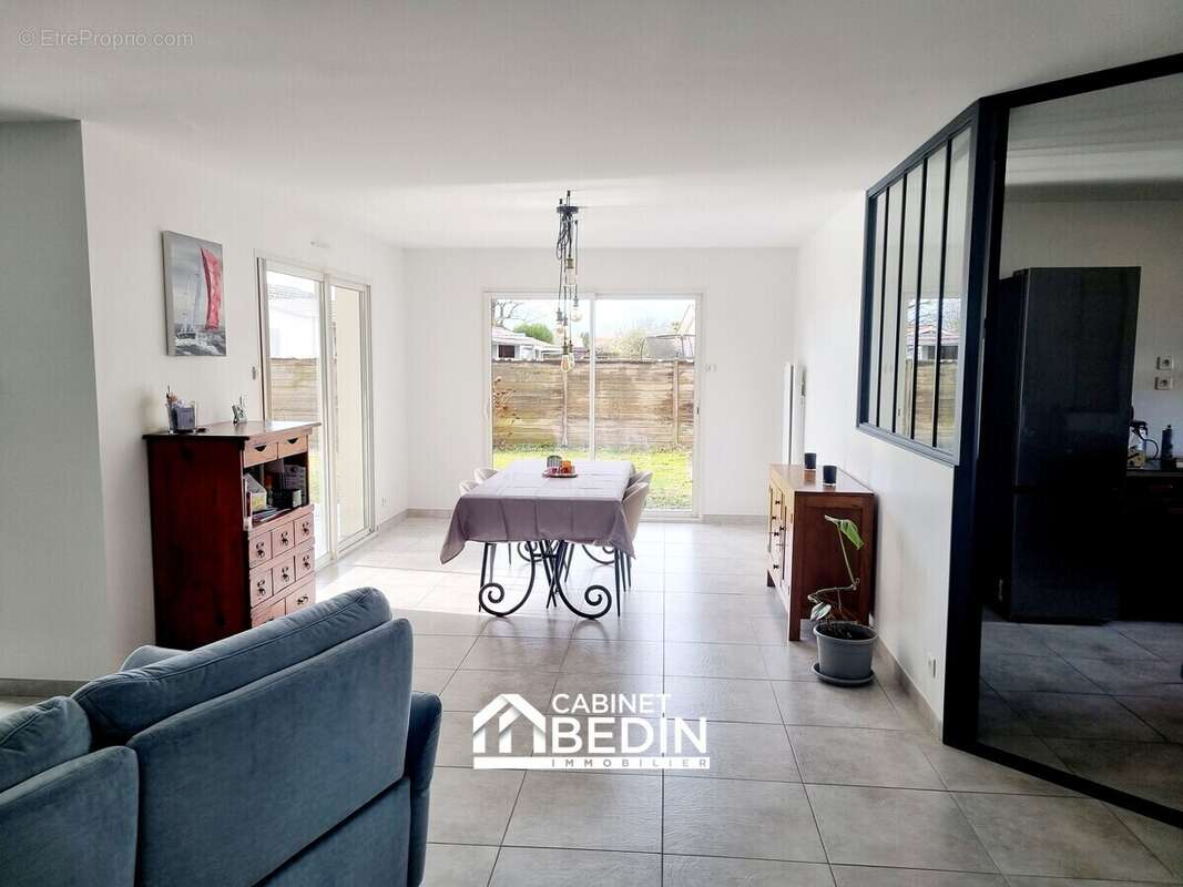 Maison 122 m² à Marcheprime  - photo 3