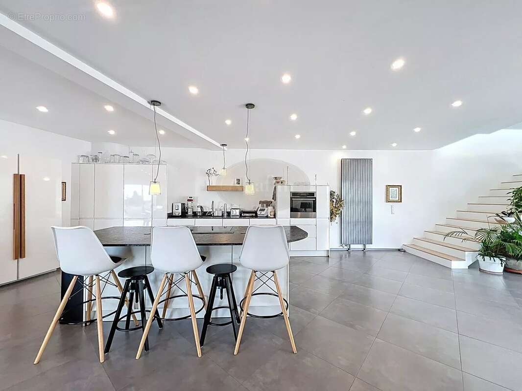 Maison à CAGNES-SUR-MER