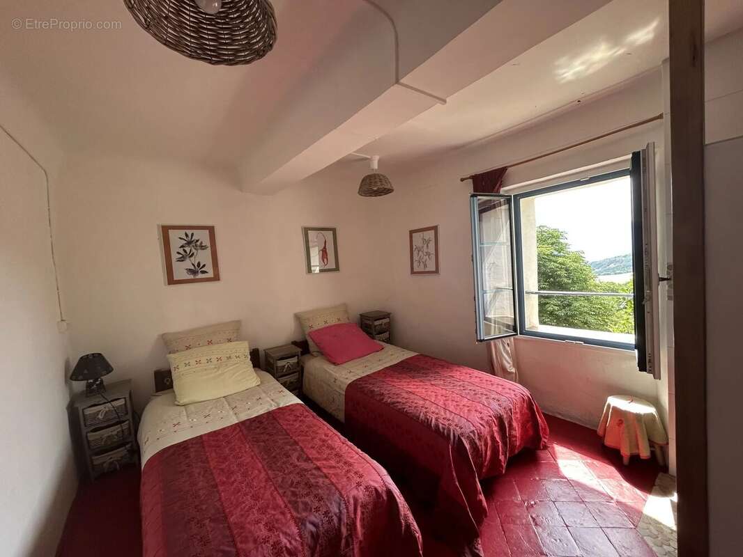 EXCLUSIVITÉ Maison en pierre 335m2 avec 1ha - 04 Alpes-de-Haute-Provence - photo 21